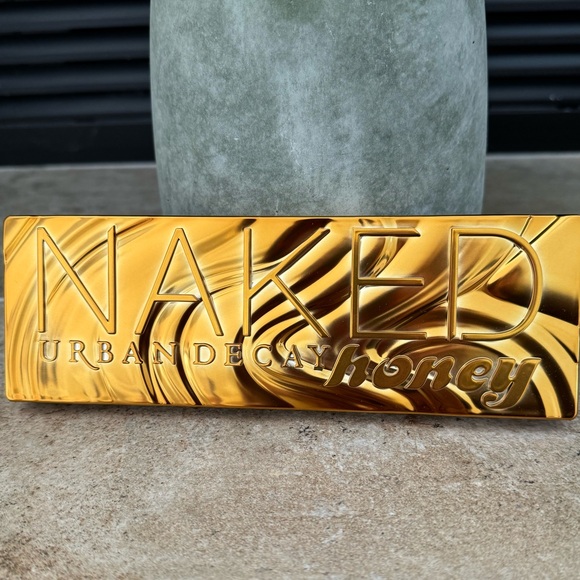 NWT Urban Decay Naked Honey Eyeshadow Palette - Picture 3 of 4
